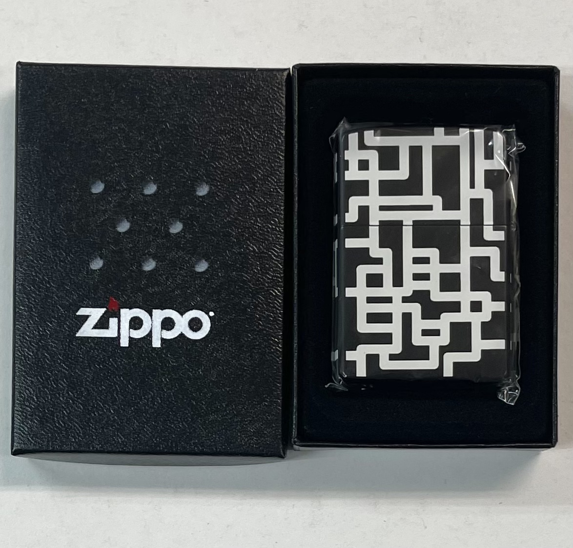 布袋寅泰 ZIPPO 5面加工 ギタリズム柄 黒×白 2005年製 保証書付