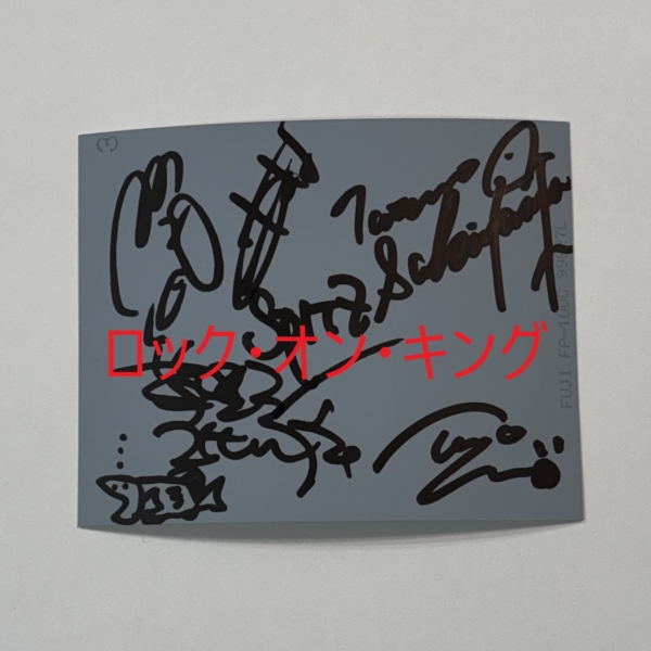 スピッツ メンバー直筆サイン入りポラ写真2枚 | 音楽資料専門店 ロック